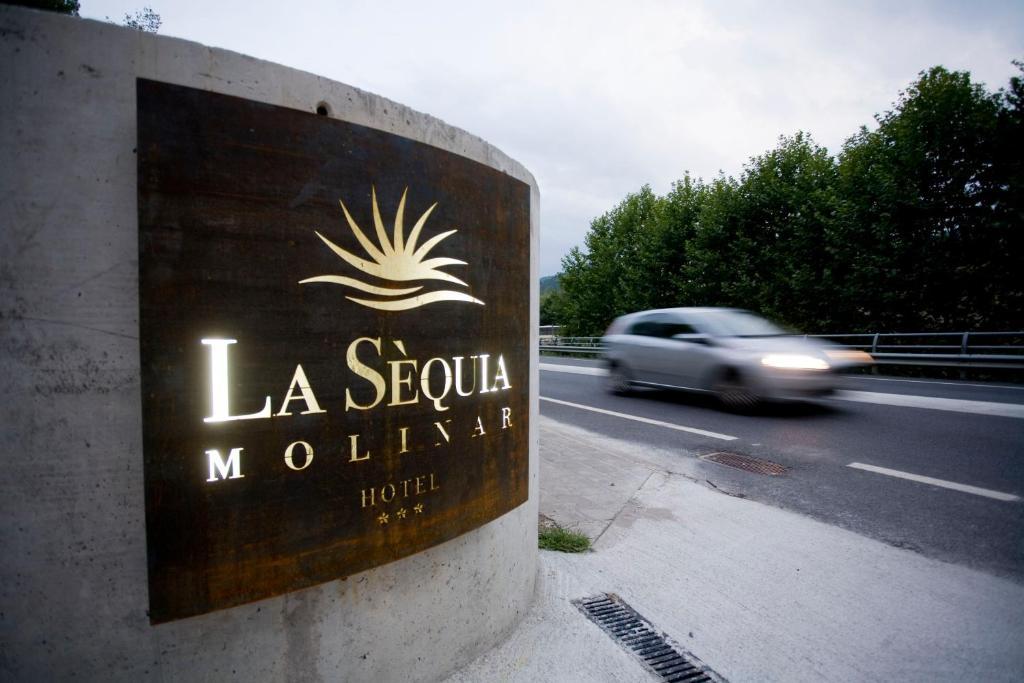 Hotel La Sequia Molinar Campdevanol Exterior photo